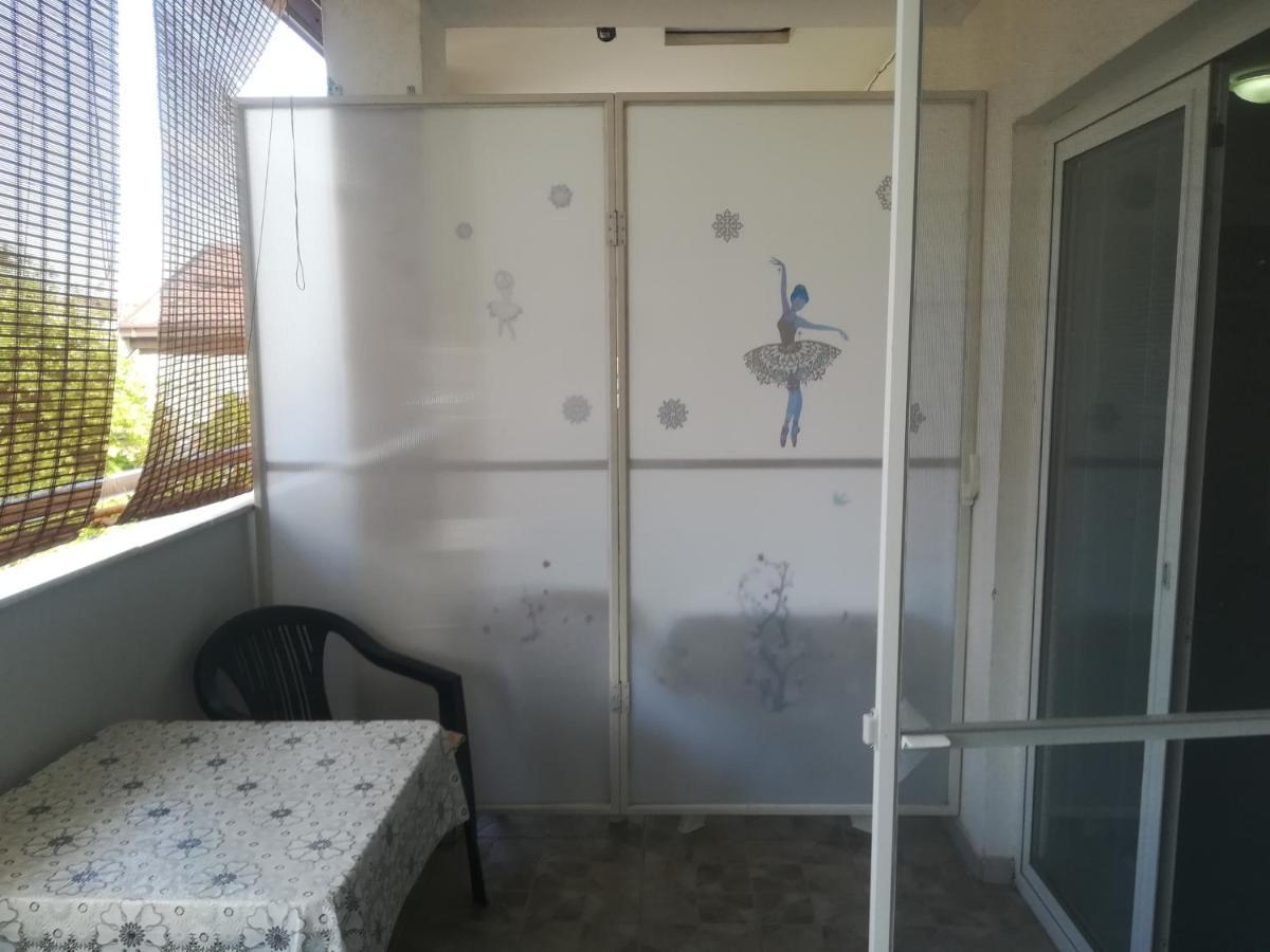 אוהריד Karoski Apartments & Suites מראה חיצוני תמונה