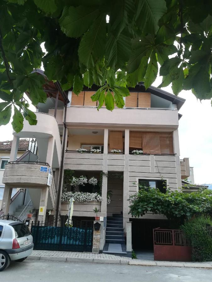 אוהריד Karoski Apartments & Suites מראה חיצוני תמונה