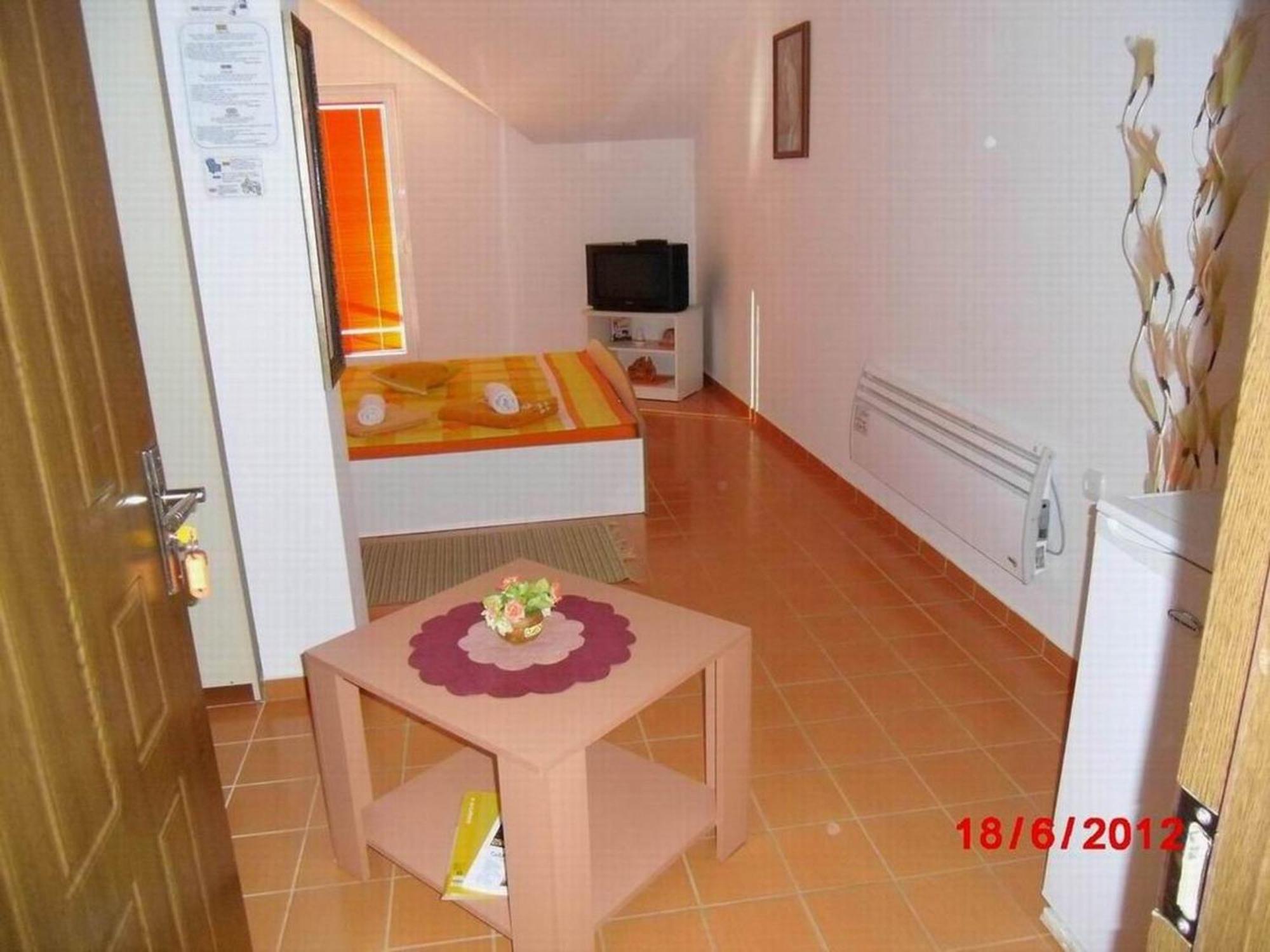 אוהריד Karoski Apartments & Suites מראה חיצוני תמונה