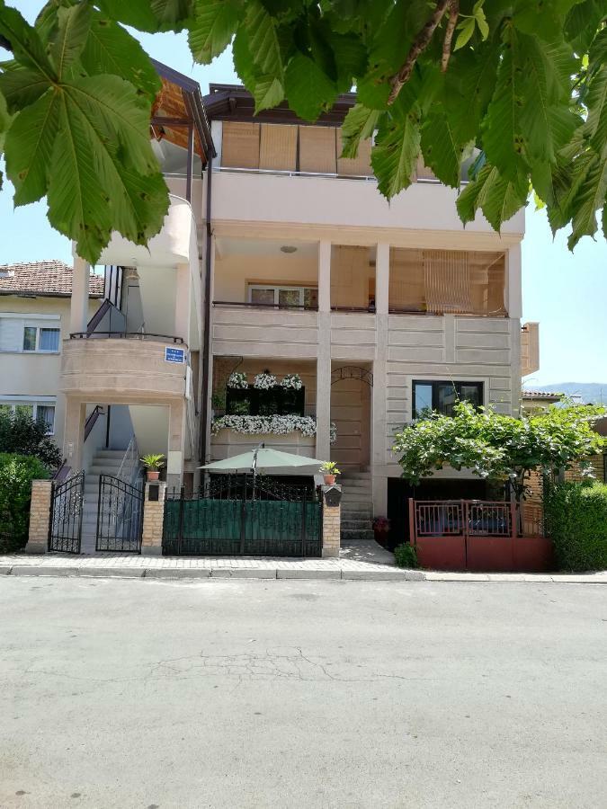 אוהריד Karoski Apartments & Suites מראה חיצוני תמונה
